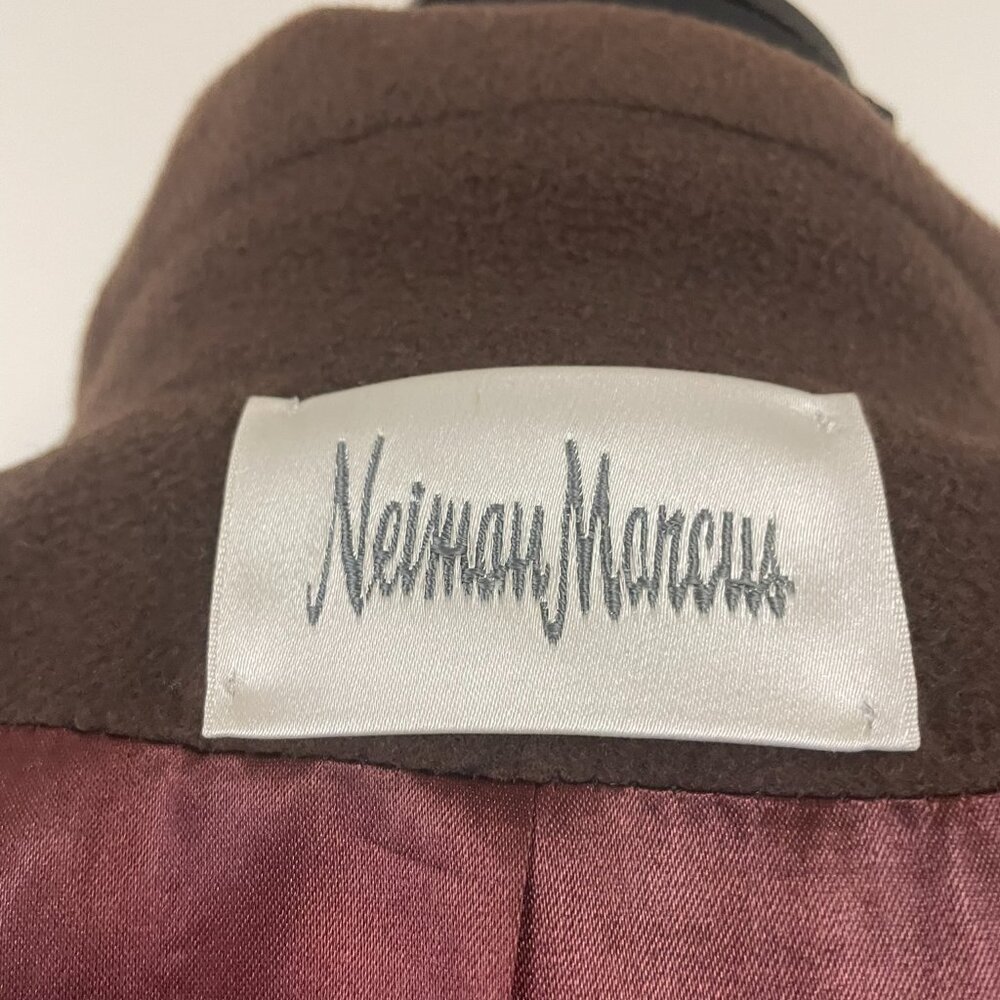 Lush brown cashmere coat by Neiman Marcus, size 8 - Picture 8 of 8